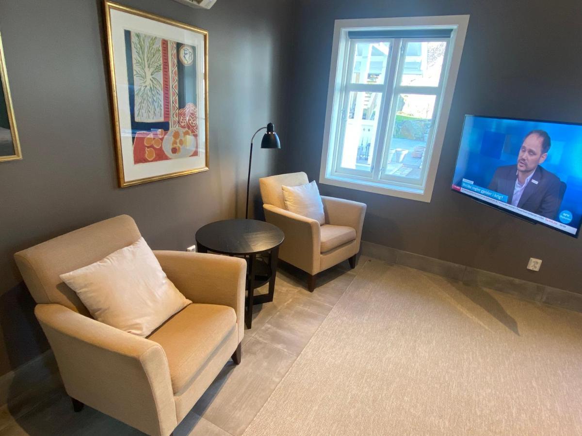 Guesthouse Suite At Ranvik Near City Center- Parking Available Sandefjord Buitenkant foto